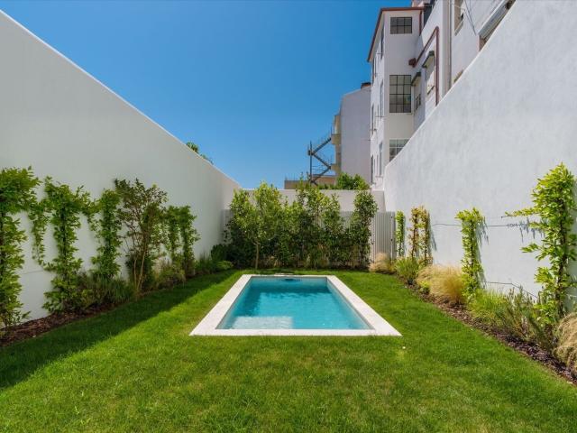 Apartamento T2 Duplex com Jardim Privativo e Piscina na Lapa 162m² Estrela