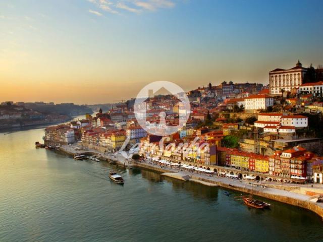 Apartamento T2 Duplex com Piscina, Garagem e Ginásio | Porto