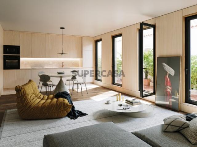 Apartamento T2 Duplex com varanda e garagem na Estrela, Lisboa