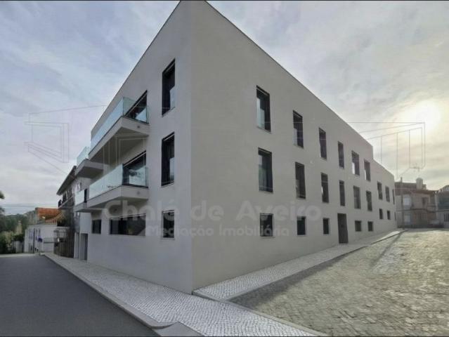 Apartamento T2 Duplex amplo com Terraço na cobertura Esgueira