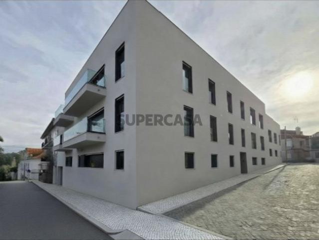 Apartamento T2 Duplex amplo com Terraço na cobertura Esgueira