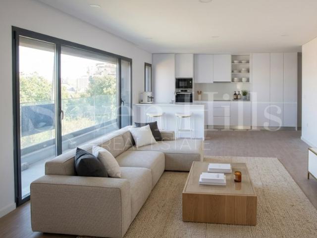 Apartamento T2 Duplex Amplo último piso com Terraço na Cobertura e vista para a Ria