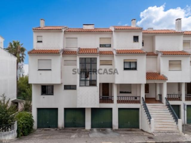 Apartamento T2 Duplex Avenal Caldas da Rainha