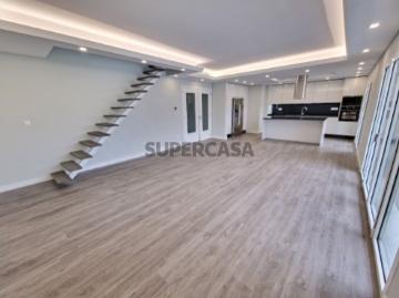 Apartamento T2 DUPLEX em Construção com 2 Varandas e BOX | Odivelas