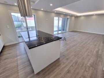 Apartamento T2 DUPLEX em Construção com 2 Varandas e BOX | Odivelas