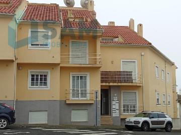 Apartamento T2 Duplex em São Bernardino 90m² Atouguia Da Baleia