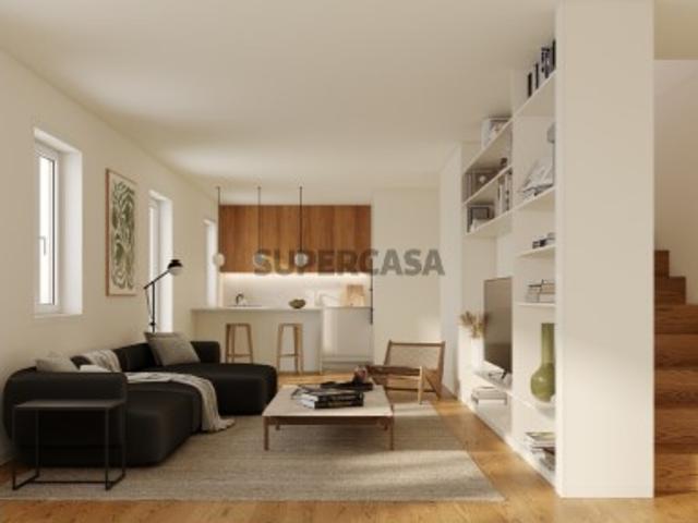 Apartamento T2 Duplex junto à Constituição