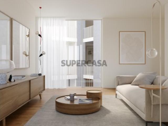 Apartamento T2 Duplex junto à Constituição