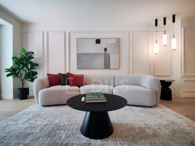 Apartamento T2 duplex mobilado no Edifício Odeon, Avenida da Liberdade