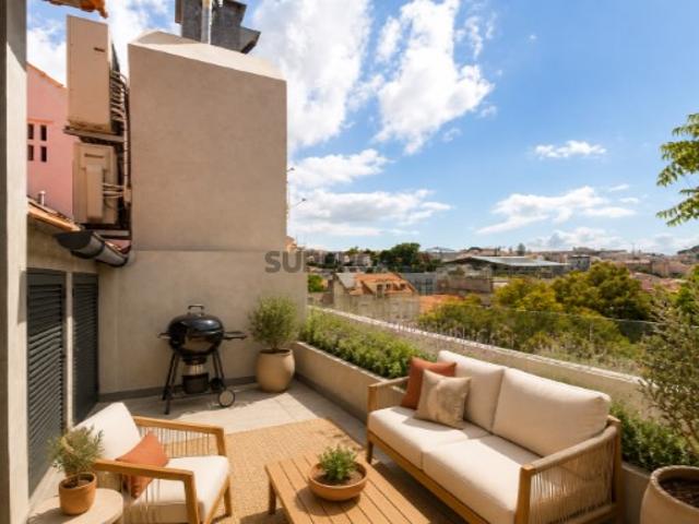 Apartamento T2 Duplex Novo com Terraço junto à Avenida da Liberdade | Praça da Alegria, Lisboa