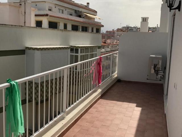 Apartamento T2 Duplex no Centro de Monte Gordo para Arrendamento de Outubro a Maio | Wi Fi Incluído