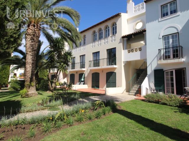 Apartamento T2 Duplex no 'The Old Village', em Vilamoura Algarve