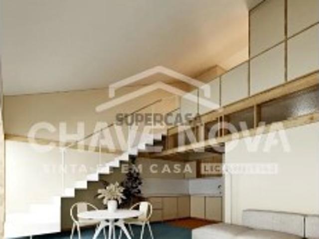 Apartamento T2 Duplex na Rua de Almada, Porto