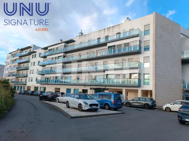 Apartamento T2 Duplex, São Pedro