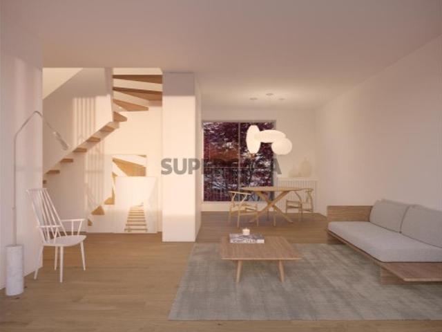 Apartamento T2 duplex, Páteo da Cordoaria, Lisboa