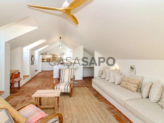 Apartamento T2 Duplex para alugar em Almada