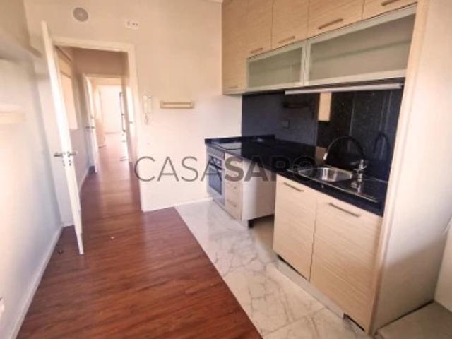 Apartamento T2 Duplex para alugar em Espinho