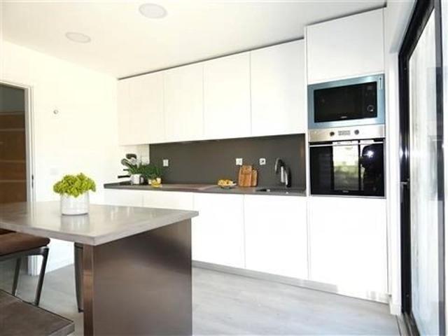 Apartamento T2 DUPLEX Venda em Rio de Mouro,Sintra 73m² Rio De Mouro