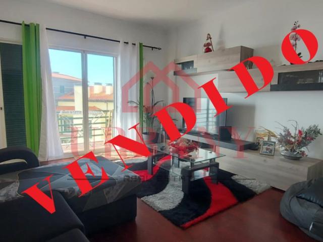 APARTAMENTO T2 EIRAS CANIÇO