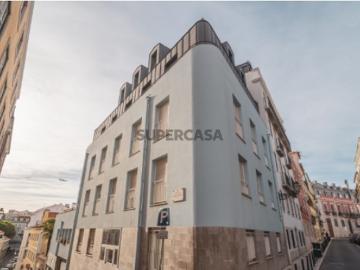 Apartamento T2 Elegante com Garagem no Coração do Príncipe Real