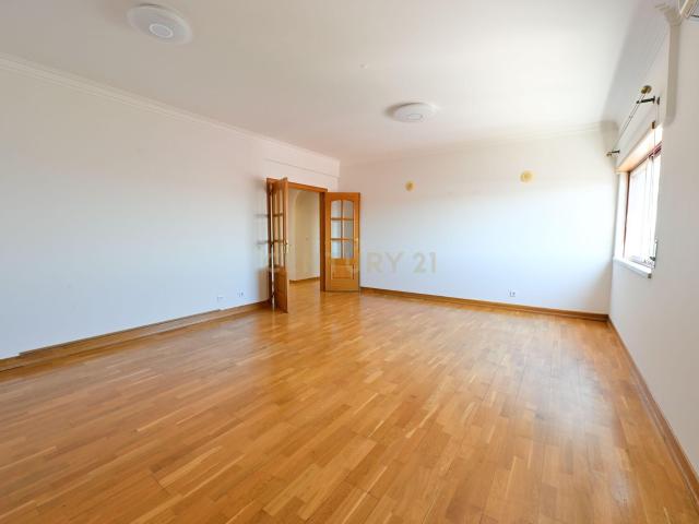 Apartamento T2 em Telheiras, Carnide, Lisboa Oportunidade. 111m² Carnide
