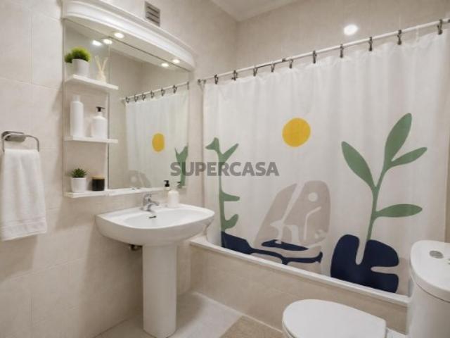 Apartamento T2 em União das Freguesias de Setúbal