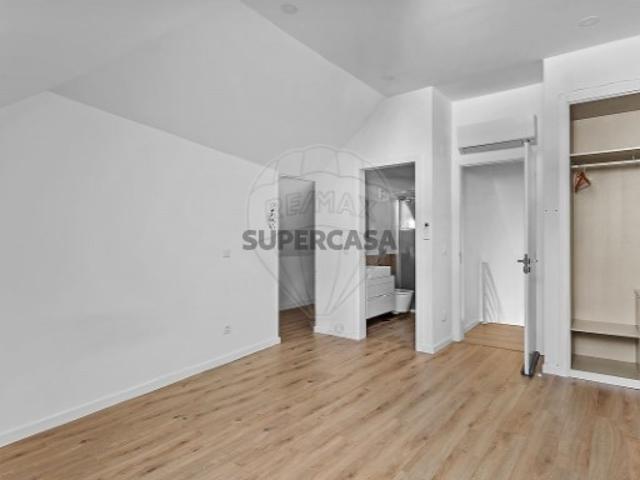 Apartamento T2 em União Freguesias Santa Maria, São Pedro e Matacães