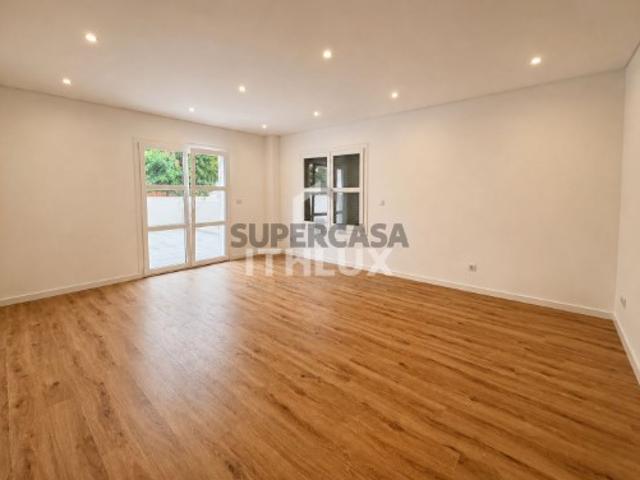 Apartamento T2 em Venteira
