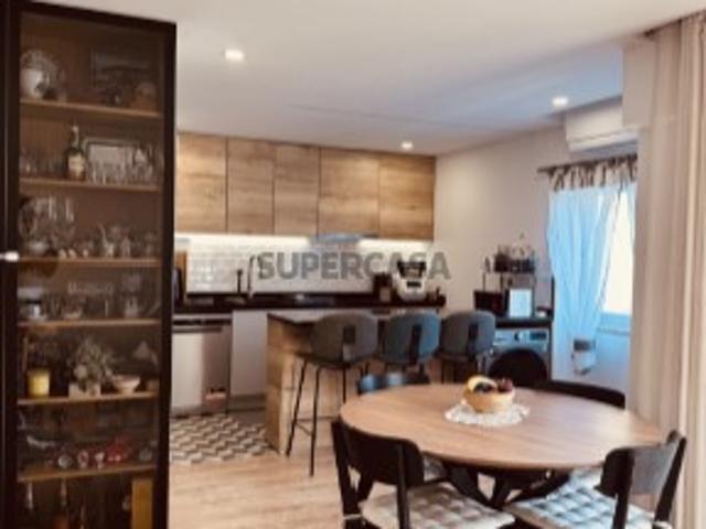 Apartamento T2 em Venteira