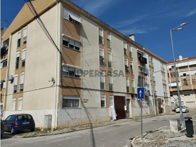 Apartamento T2 em Vialonga