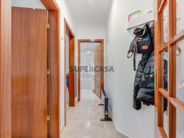 Apartamento T2 em Vialonga