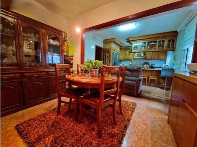 Apartamento T2 em Vila e Roussas