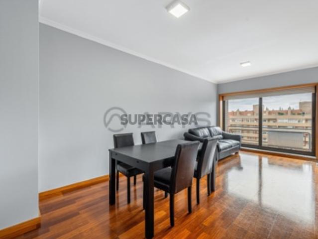 Apartamento T2 em Vilar de Andorinho