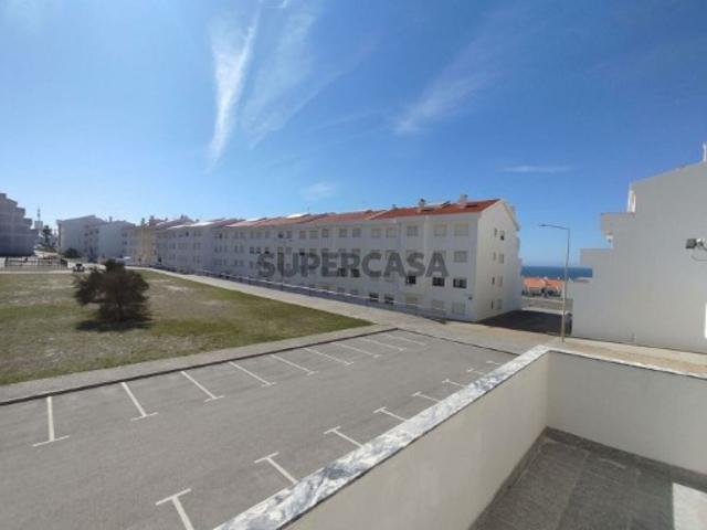 Apartamento T2 em A dos Cunhados