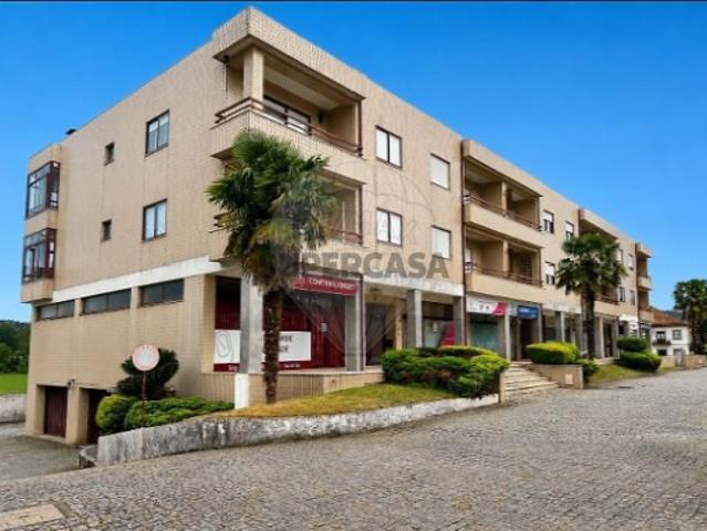 Apartamento T2 em Agrela