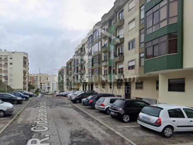 Apartamento T2 em Agualva Cacém, Sintra