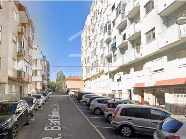 Apartamento T2 em Agualva Cacém, Sintra