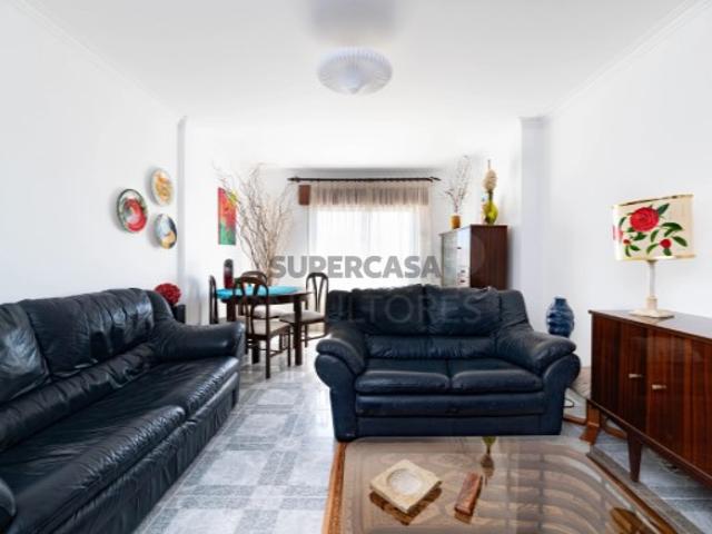 Apartamento T2 em Agualva e Mira Sintra