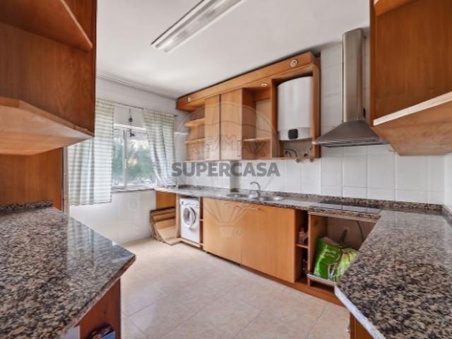 Apartamento T2 em Agualva e Mira Sintra