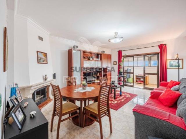 Apartamento T2 em Agualva e Mira Sintra