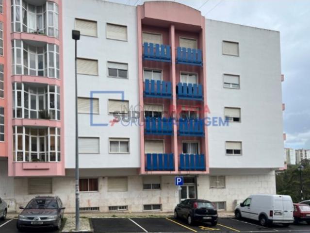 Apartamento T2 em Agualva e Mira Sintra