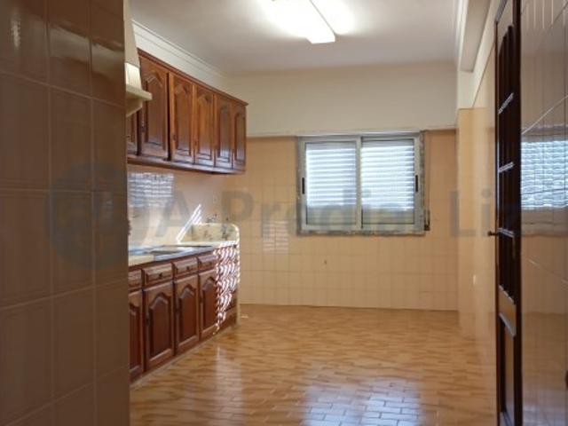 Apartamento T2 em Agualva 1º Andar com Varanda