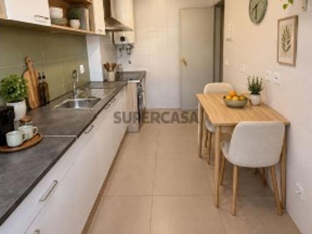 Apartamento T2 em Águas Livres