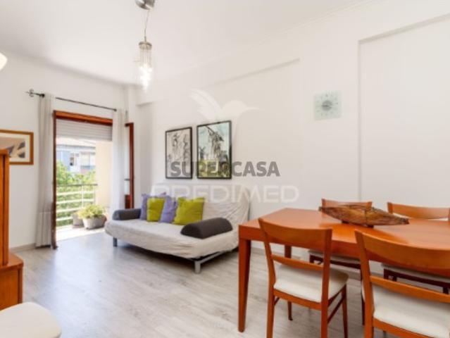 Apartamento T2 em Águas Livres