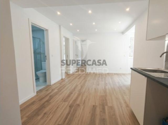 Apartamento T2 em Águas Livres