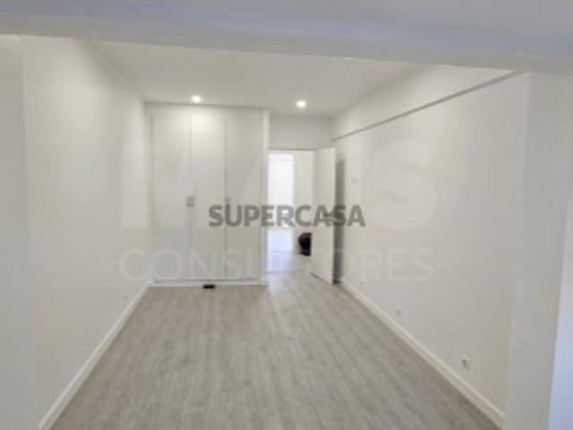 Apartamento T2 em Águas Livres