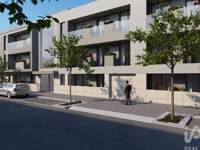 Apartamento T2 em Águas Santas de 92,00 m² 92m² Castêlo da Maia