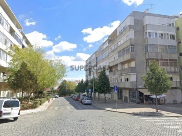Apartamento T2 em Ajuda