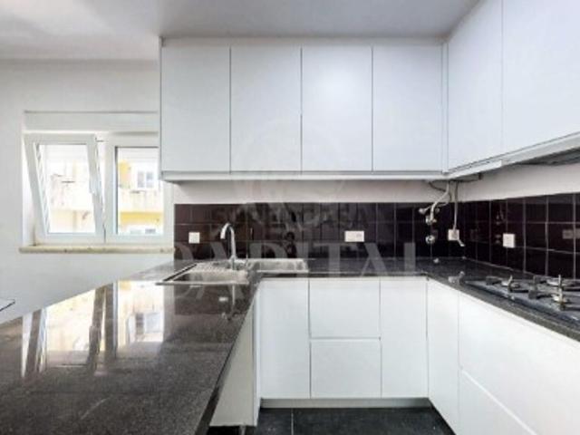 Apartamento T2 em Almada, Cova da Piedade, Pragal e Cacilhas