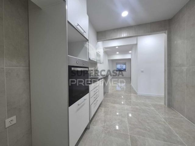 Apartamento T2 em Almada, Cova da Piedade, Pragal e Cacilhas